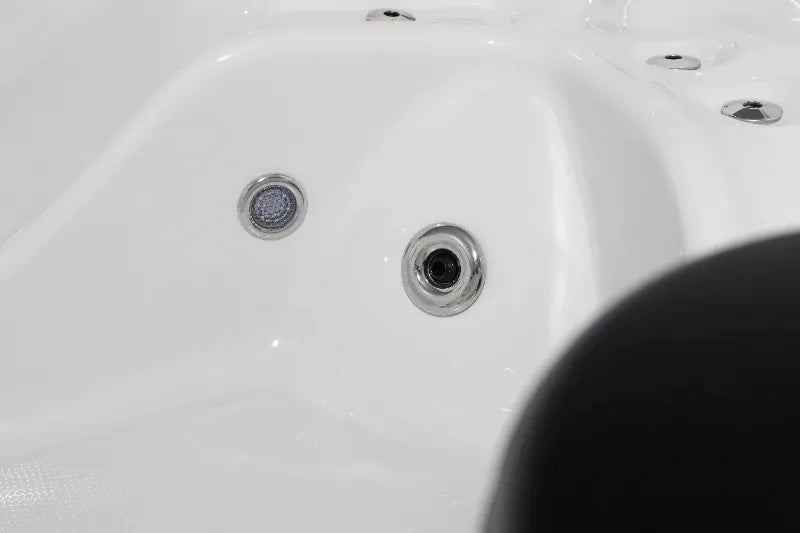 SAUNAONES® Serenity Series 6-Person Spa Hot Tub