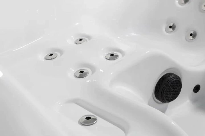 SAUNAONES® Serenity Series 6-Person Spa Hot Tub